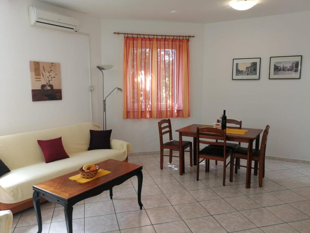 Apartments Ines Medulin Exterior foto
